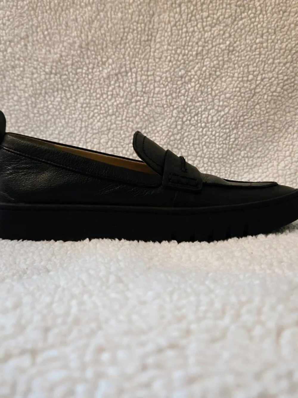 Vionic Chantel Black Leather Arch Support Slip-On Loafer Size 6.5